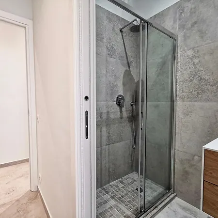 Luxury Assalit Διαμέρισμα *